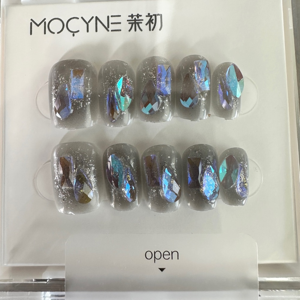 MOCYNE Gray and Blue Press-On Nails
